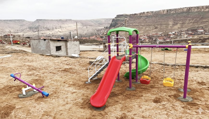 Yaprakhisar Köyüne Çocuk Park Alanı Kuruldu